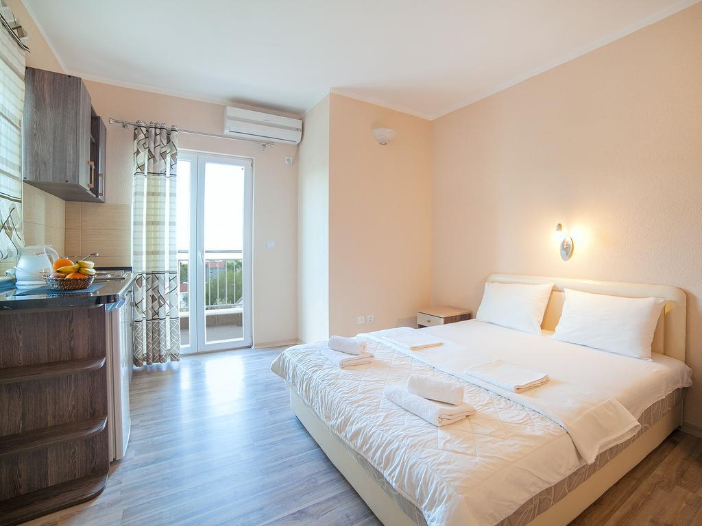 Pansion Nobel Hotell Petrovac Rom bilde