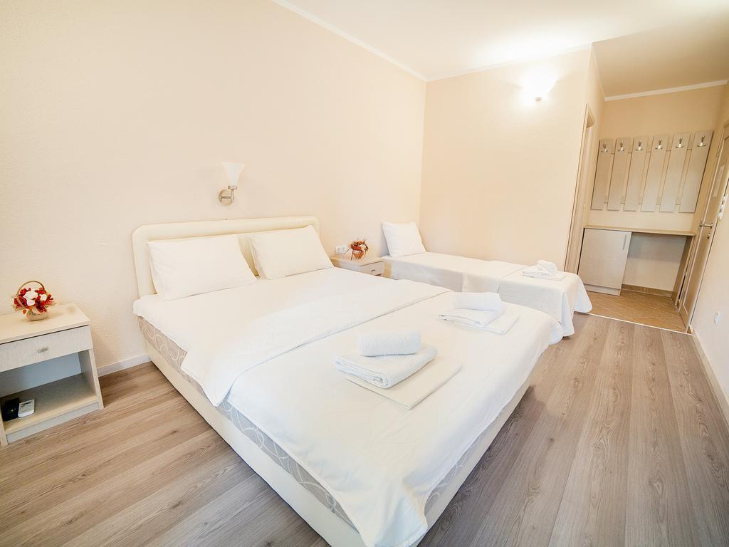 Pansion Nobel Hotell Petrovac Rom bilde