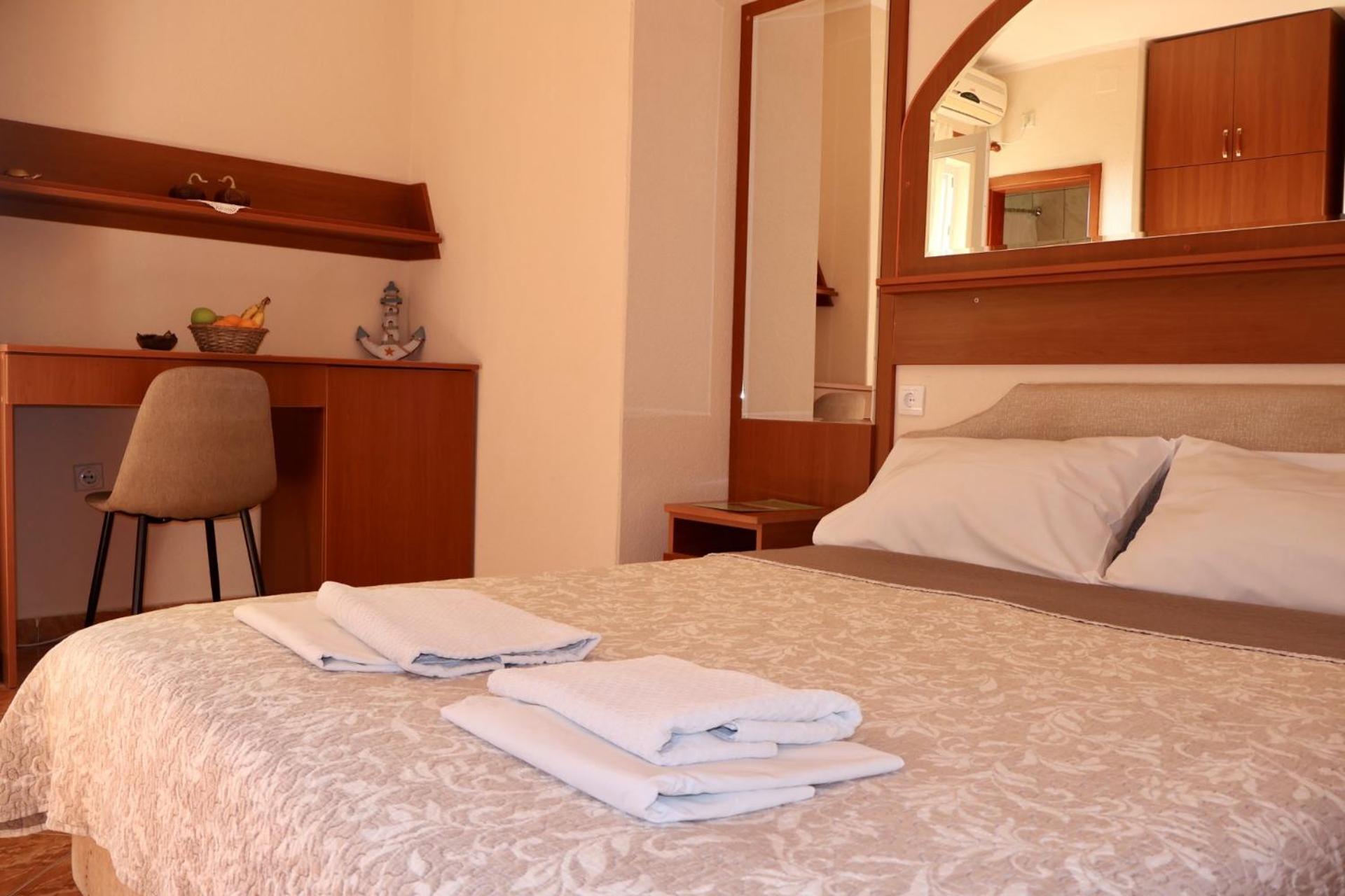 Pansion Nobel Hotell Petrovac Eksteriør bilde