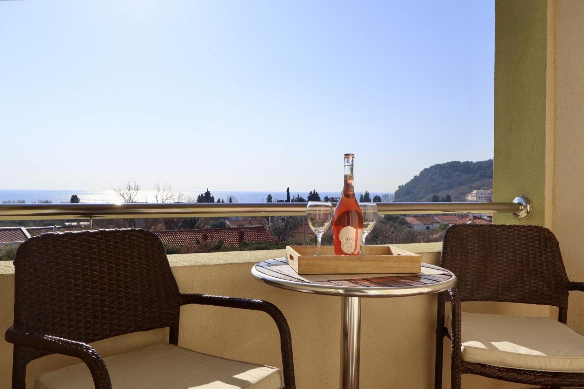 Pansion Nobel Hotell Petrovac Eksteriør bilde