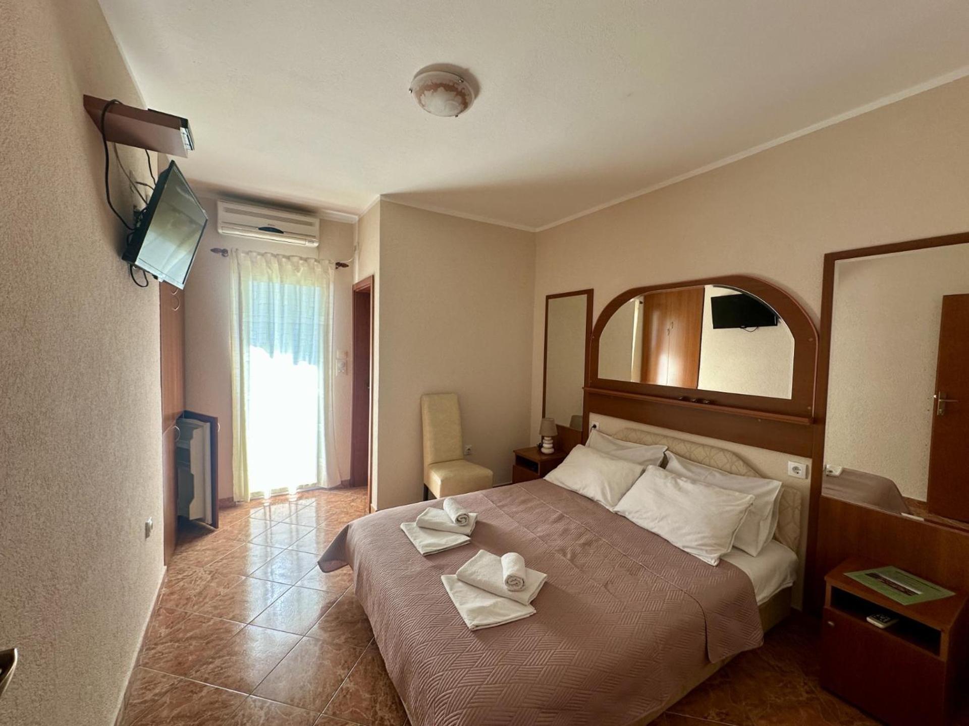 Pansion Nobel Hotell Petrovac Eksteriør bilde