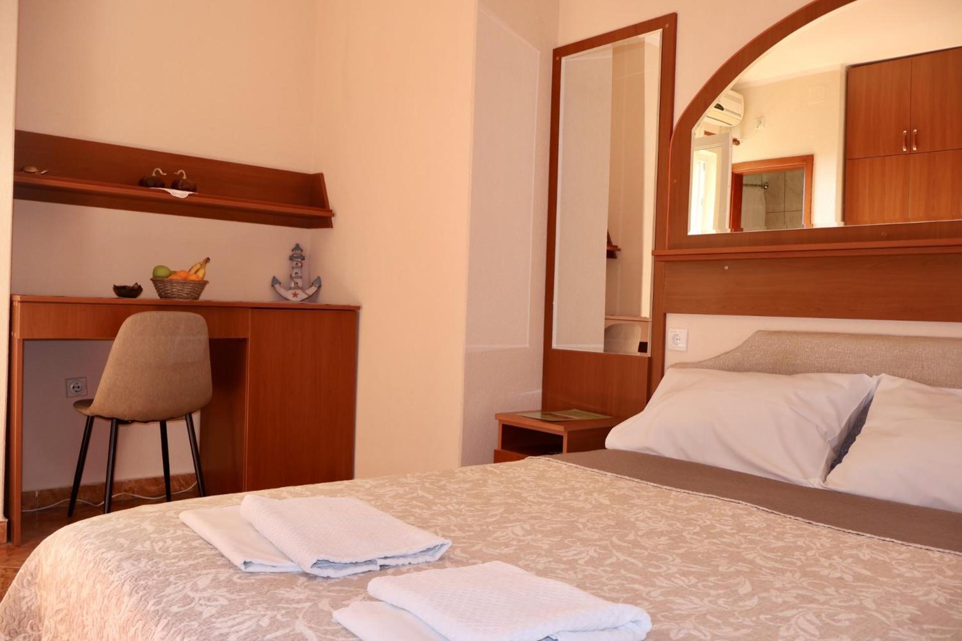 Pansion Nobel Hotell Petrovac Eksteriør bilde