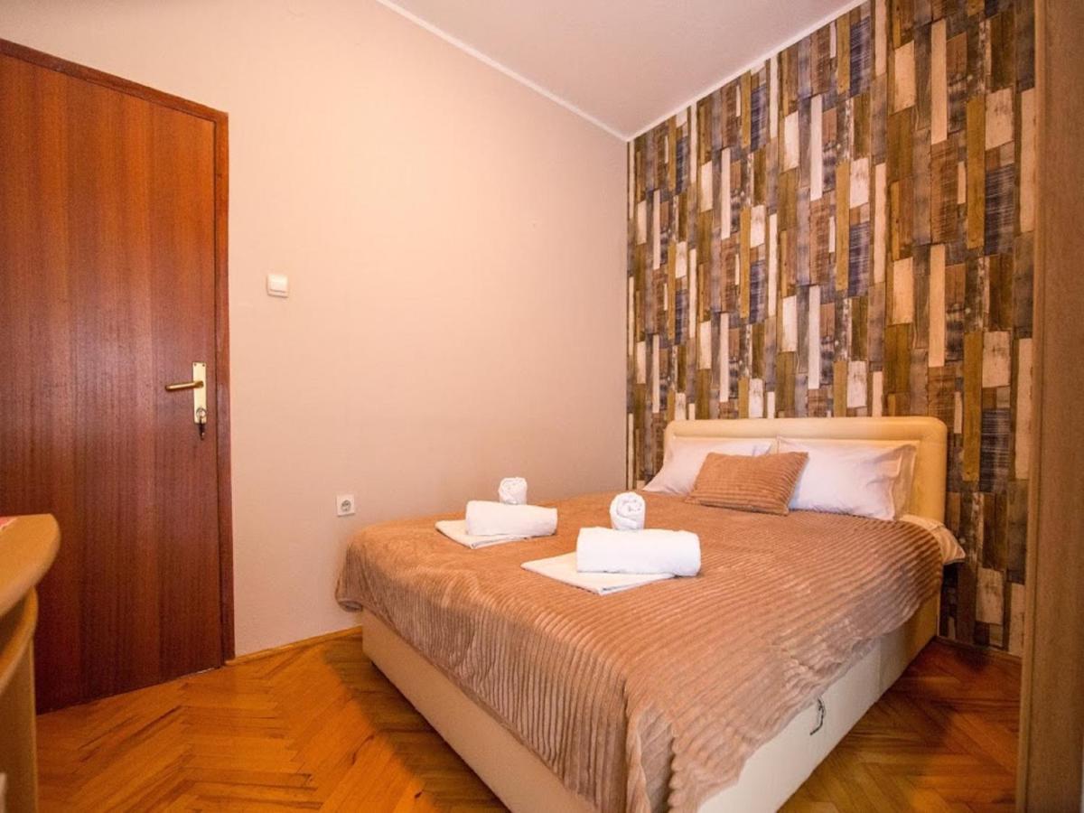 Pansion Nobel Hotell Petrovac Eksteriør bilde